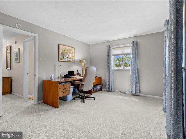 710 ROBERT ST, Mechanicsburg, PA 17055