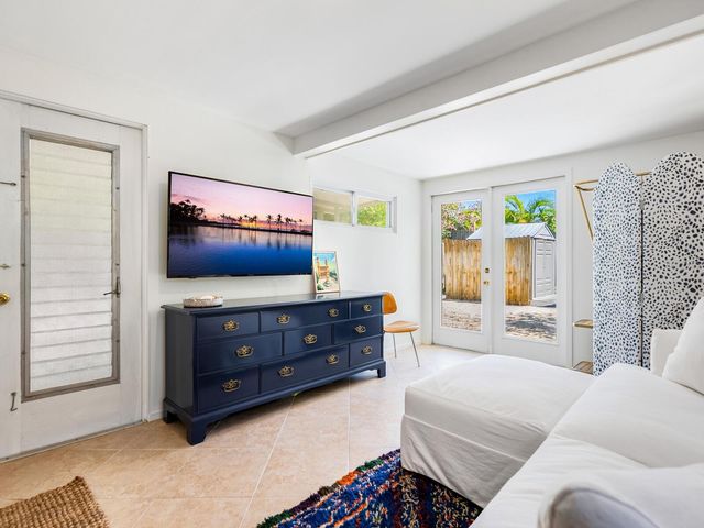 3629 ALMERIA AVENUE, Sarasota, FL 34239