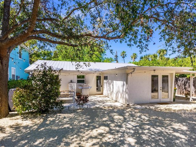 3629 ALMERIA AVENUE, Sarasota, FL 34239