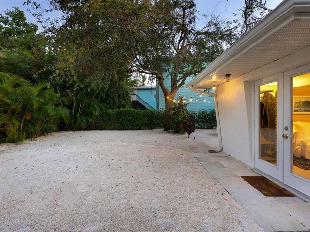 3629 ALMERIA AVENUE, Sarasota, FL 34239