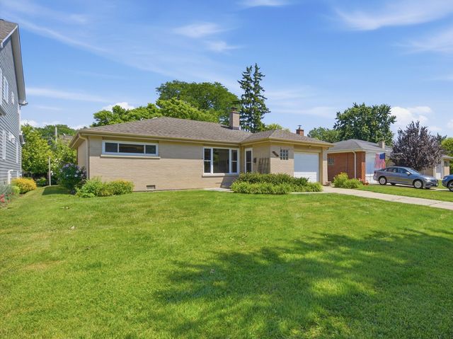 13 S School Street, Mount Prospect, IL 60056