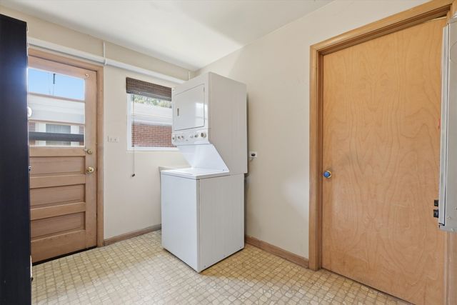 13 S School Street, Mount Prospect, IL 60056