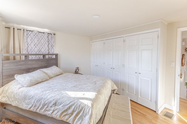 29 Arden St, Franklin Twp., NJ 08873