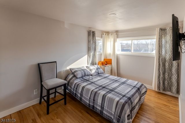 29 Arden St, Franklin Twp., NJ 08873