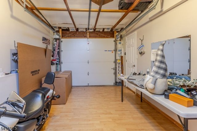 29 Arden St, Franklin Twp., NJ 08873