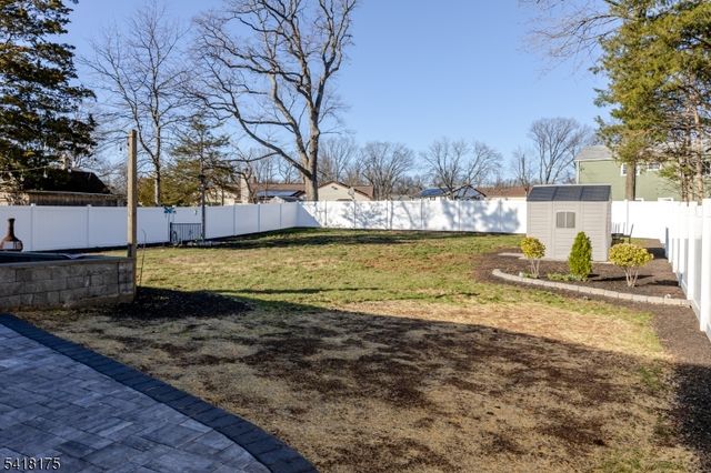 29 Arden St, Franklin Twp., NJ 08873