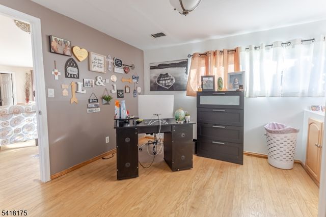 29 Arden St, Franklin Twp., NJ 08873