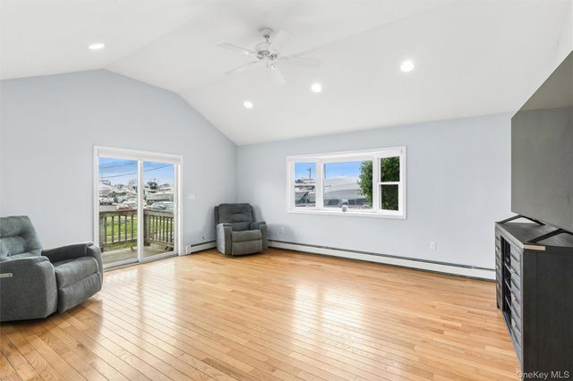 276 Hudson Avenue, Freeport, NY 11520