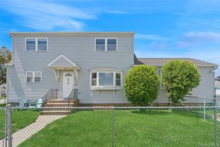 276 Hudson Avenue, Freeport, NY 11520