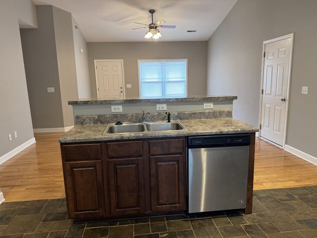 2014 Sparrow St, Spring Hill, TN 37174