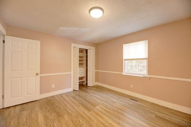 1117 Fieldstone Drive, Hixson, TN 37343