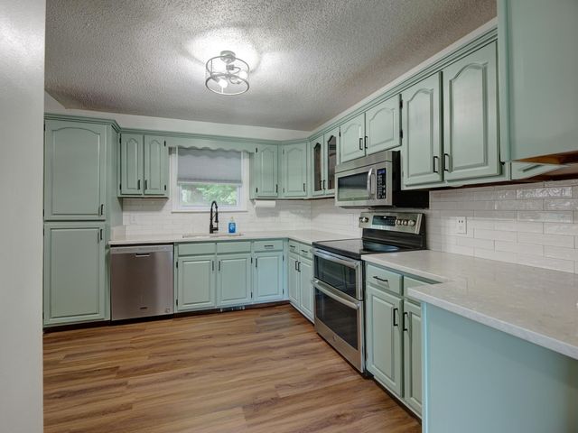 1117 Fieldstone Drive, Hixson, TN 37343