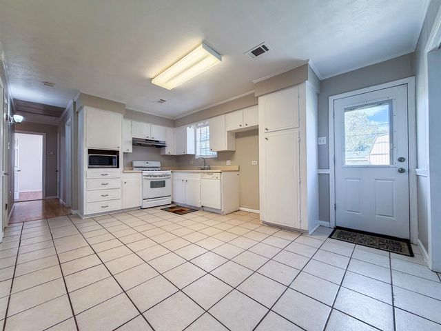 218 Ziegler Avenue, Houma, LA 70360