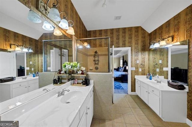 2052 EVERGREEN Drive, Conyers, GA 30013