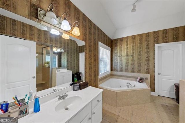 2052 EVERGREEN Drive, Conyers, GA 30013