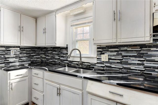 1309 N Main Street, Independence, MO 64050