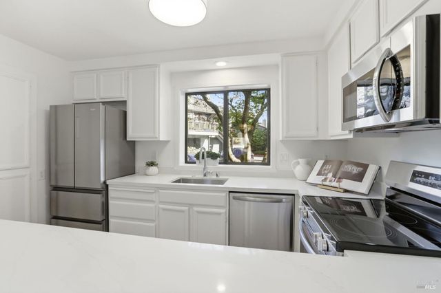 209 Cypress Pl, Sausalito, CA 94965