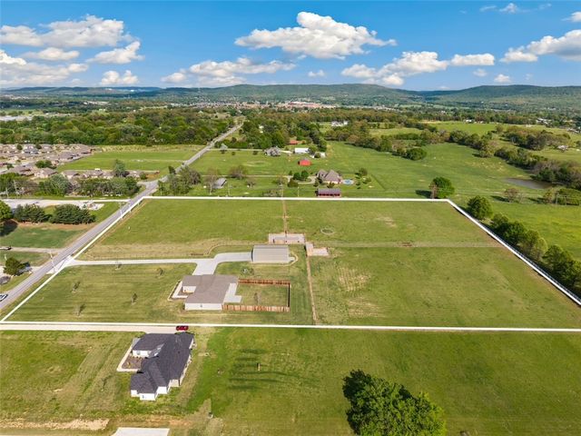 13077 Bethel Blacktop Road, Farmington, AR 72730