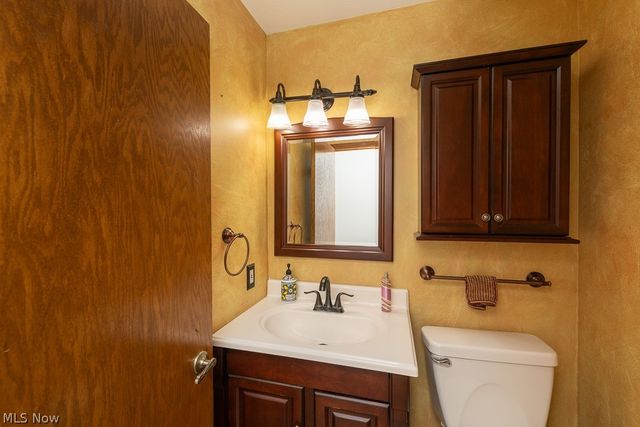 595 Montgomery Drive, Brunswick, OH 44212