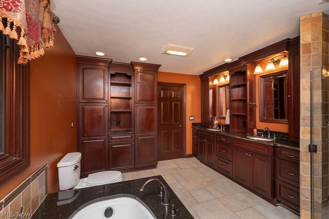 595 Montgomery Drive, Brunswick, OH 44212