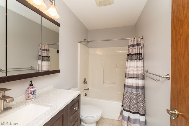 595 Montgomery Drive, Brunswick, OH 44212