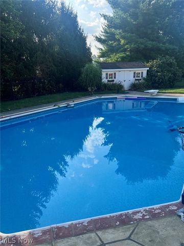 595 Montgomery Drive, Brunswick, OH 44212