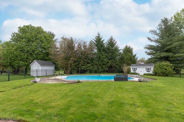 595 Montgomery Drive, Brunswick, OH 44212