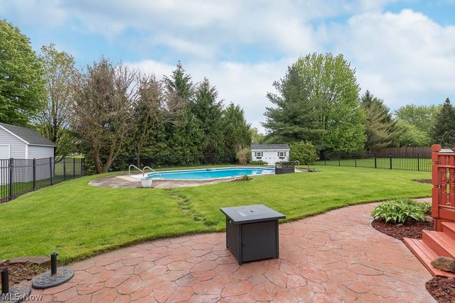 595 Montgomery Drive, Brunswick, OH 44212