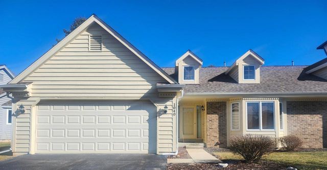 1040 Lansdowne COURT, Brookfield, WI 53045