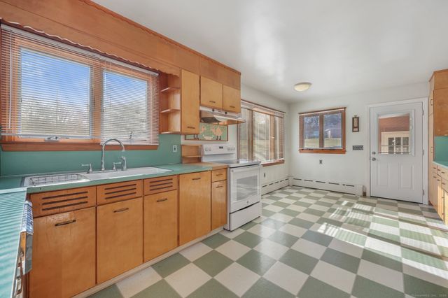 67 Barclay Drive, Stamford, CT 06903