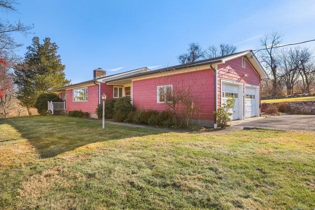 67 Barclay Drive, Stamford, CT 06903