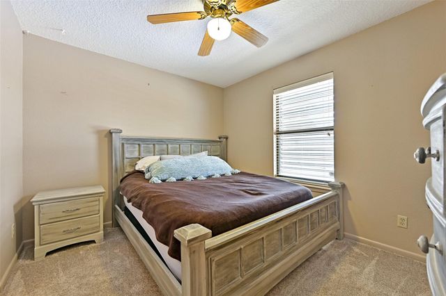 214 Easterly Drive, Tiki Island, TX 77554