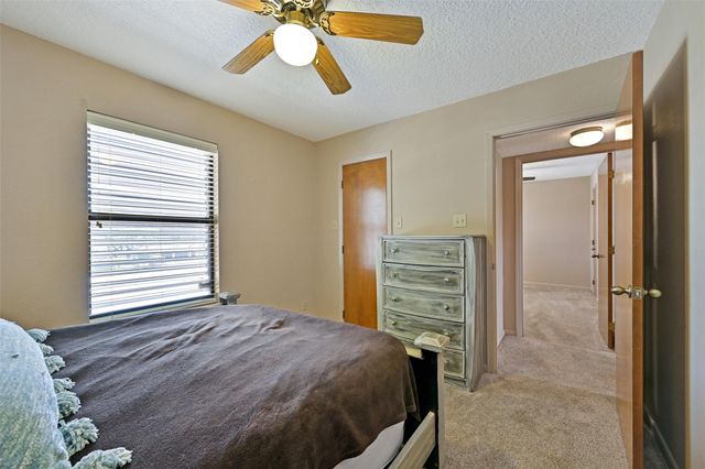214 Easterly Drive, Tiki Island, TX 77554