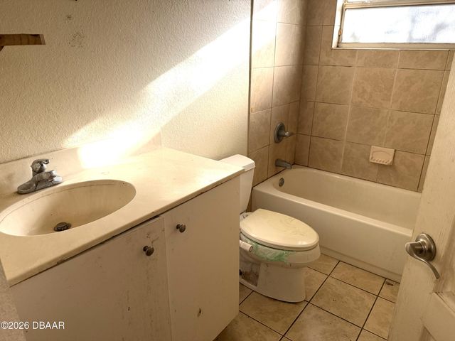 250 Willow Place, Ormond Beach, FL 32174