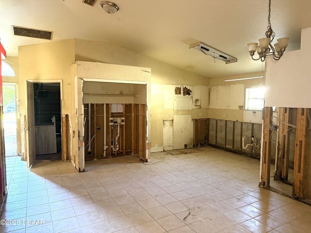 250 Willow Place, Ormond Beach, FL 32174