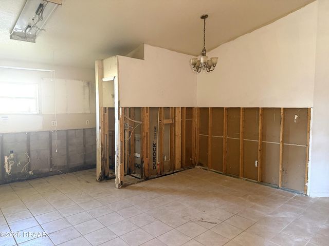 250 Willow Place, Ormond Beach, FL 32174