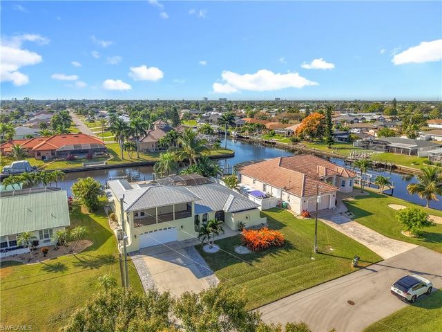 144 SW 38th TER, Cape Coral, FL 33914