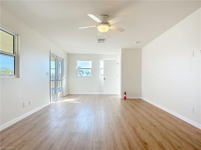 144 SW 38th TER, Cape Coral, FL 33914