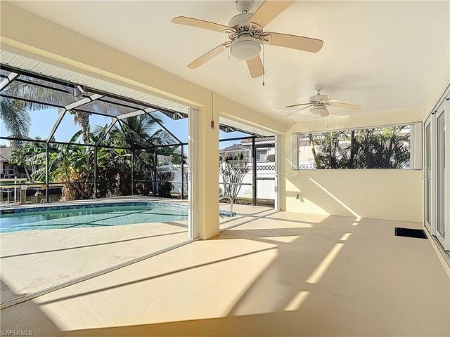 144 SW 38th TER, Cape Coral, FL 33914