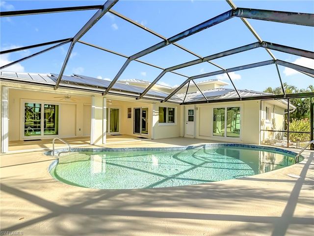 144 SW 38th TER, Cape Coral, FL 33914