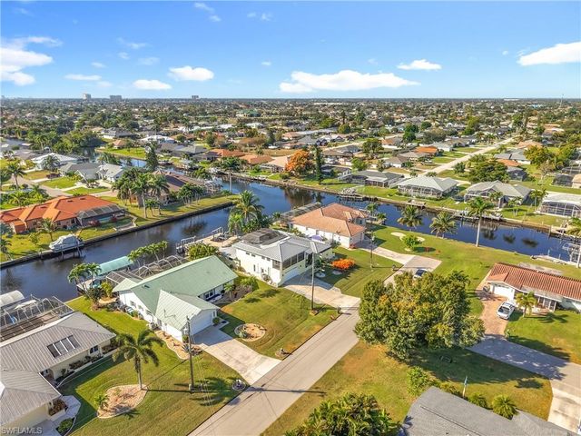 144 SW 38th TER, Cape Coral, FL 33914