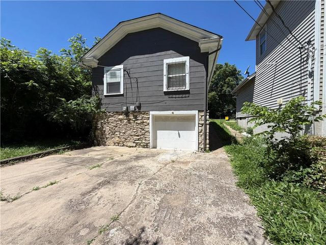 7039 Indiana Avenue, Kansas City, MO 64132