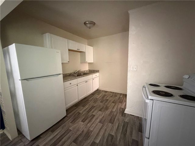 7039 Indiana Avenue, Kansas City, MO 64132