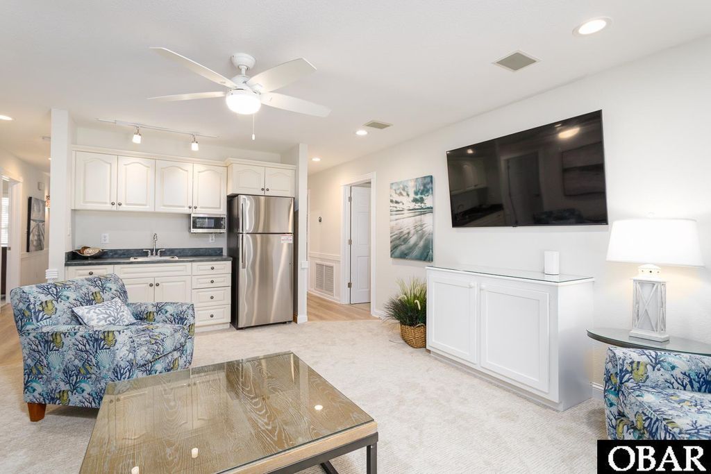 Image 40 of property listing at 111 Four Seasons Lane, Duck, NC 27949