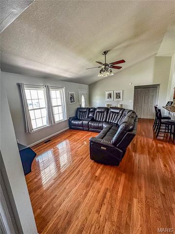1133 Pride Drive, Desloge, MO 63601