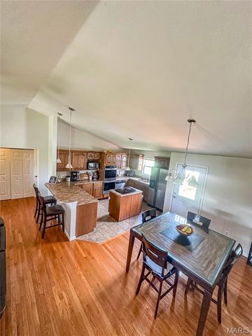 1133 Pride Drive, Desloge, MO 63601
