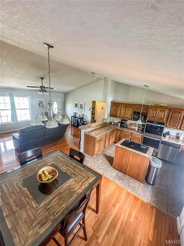 1133 Pride Drive, Desloge, MO 63601