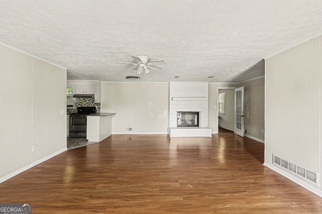 6066 Yoni Drive, Douglasville, GA 30135