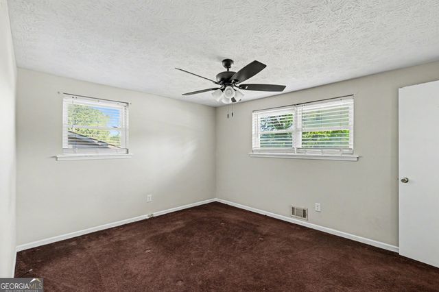 6066 Yoni Drive, Douglasville, GA 30135