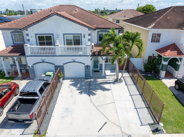 13621 SW 260th Ln, Homestead, FL 33032